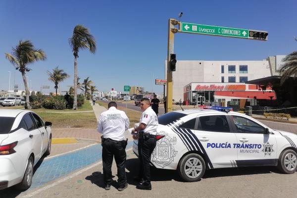 Mujer muere atropellada por un camión urbano en Mazatlán