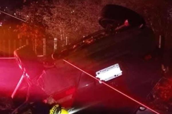Mueren dos personas en un accidente carretero en Higueras de Abuya, Culiacán
