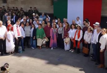 Rocha Moya acompaña a Claudia Sheinbaum en el Zócalo capitalino