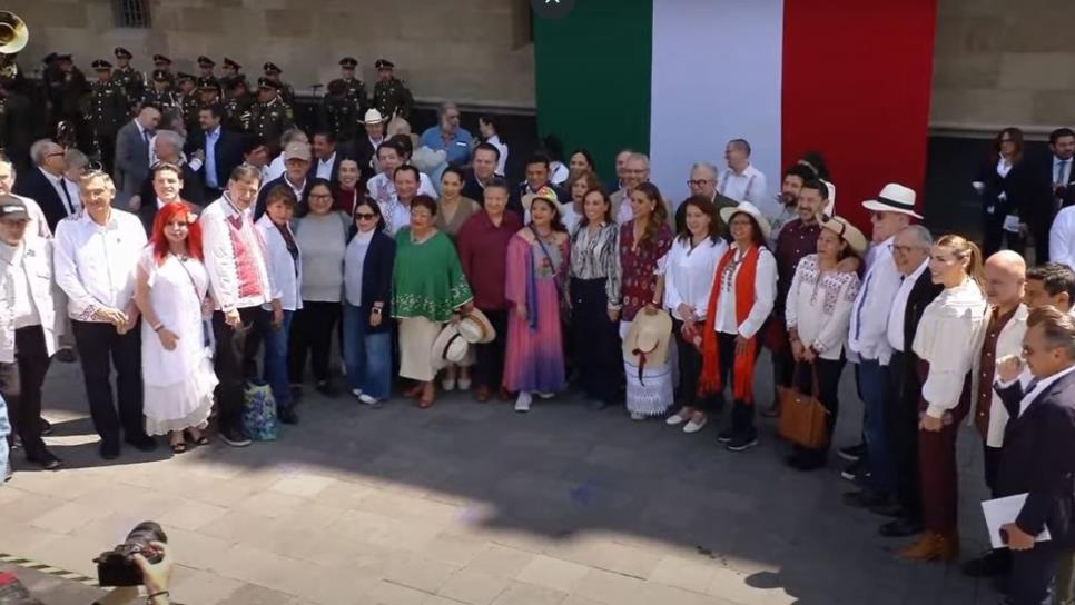 Rocha Moya acompaña a Claudia Sheinbaum en el Zócalo capitalino