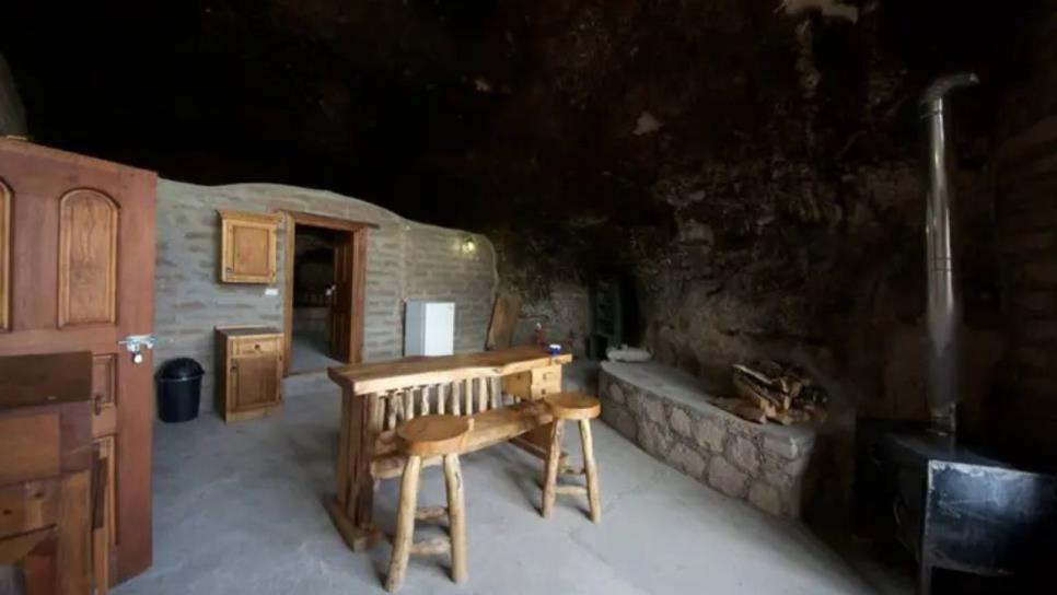 Este hotel te hará vivir la experiencia de la era de las cavernas en plena Sierra Tarahumara