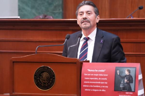 "Por un futuro igualitario, la mujer transforma la sociedad": Eligio López Portillo
