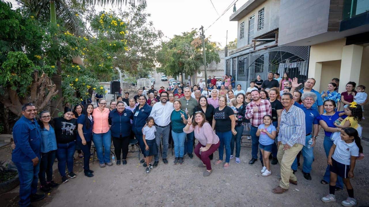 Gámez Mendívil promete pavimentación en la colonia Nuevo México