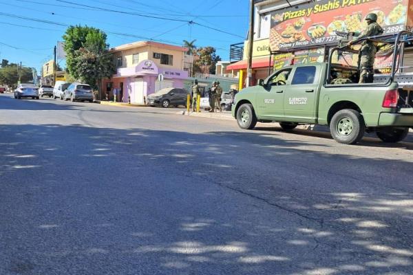 Dos sujetos logran robar 150 mil pesos en joyería en una casa de empeño de Culiacán