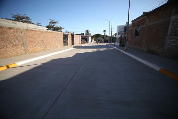 Estrella Palacios inaugura pavimentación y rehabilitación hidrosanitaria en Valles del Ejido, Mazatlán