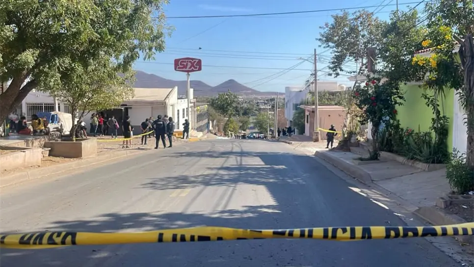 FOTO: Con armas de grueso calibre asesinan a dos personas entre la colonia Siete Gotas y La Amistad, Culiacán 