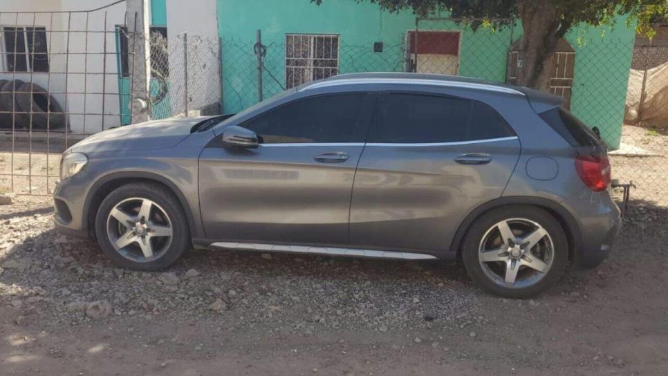 Policías recuperan una camioneta robada en la sindicatura de Costa Rica