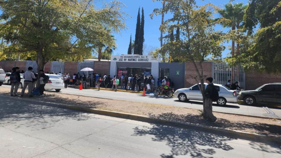 Alumna de secundaria en Los Mochis terminó en el hospital tras consumir sustancia desconocida