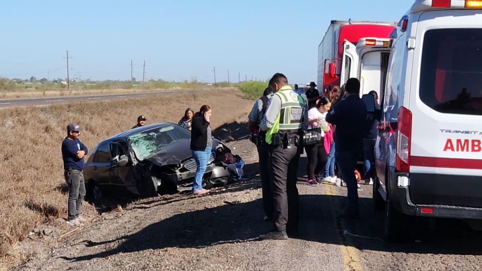 Accidente por la México 15, en el Valle del Carrizo, deja dos lesionados