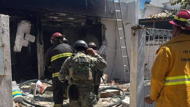 Incendio en vivienda de Santa Fe deja dos personas sin vida al sur de Mazatlán; Un menor y una mujer