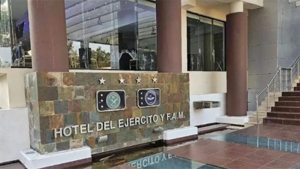 El desayuno buffet únicamente está disponible los días sábados y domingos de 07:00 a 12:00 horas, y tiene un costo de 160 pesos para adultos y de 120 pesos para niños