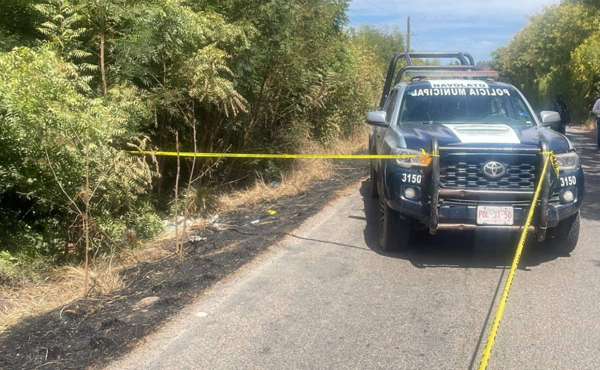 FOTO: Encuentran encobijado el cadáver de un hombre en la sindicatura de Villa Juárez, Navolato