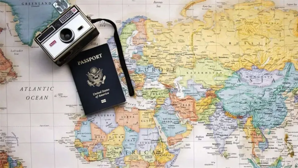 Pero estos majestuosos destinos turísticos también tiene su lado negativo, debido que estos países pueden sufrir efectos devastadores a consecuencia de la afluencia masiva de turistas