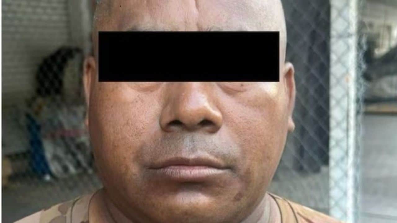 El Negro perteneció a la Policía Municipal en 2014 y que este cuidaba a bordo de su unidad de trabajo, una camioneta blanca de redilas, de tres toneladas, vinculada con los hechos