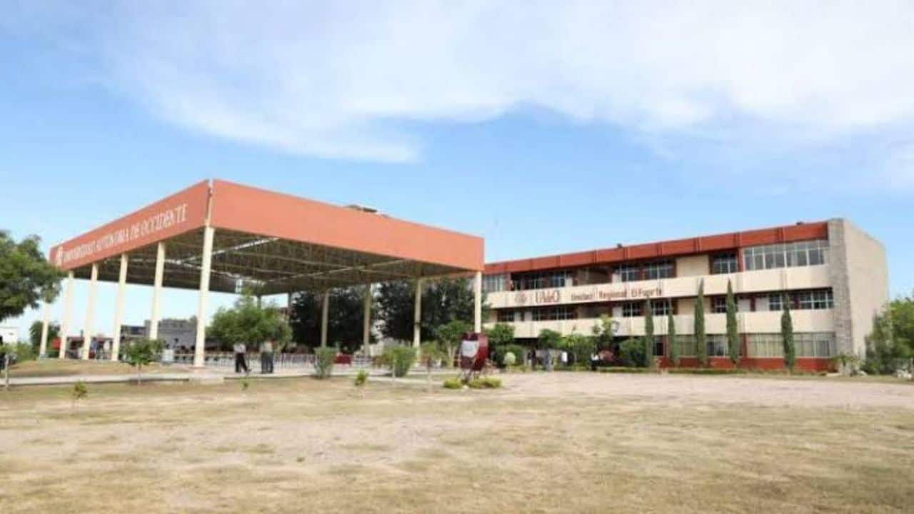 Asimismo, a todo el cuerpo docente a llevar a cabo todas las clases en tiempo y forma con el fin de evitar afectaciones en el ciclo escolar en curso