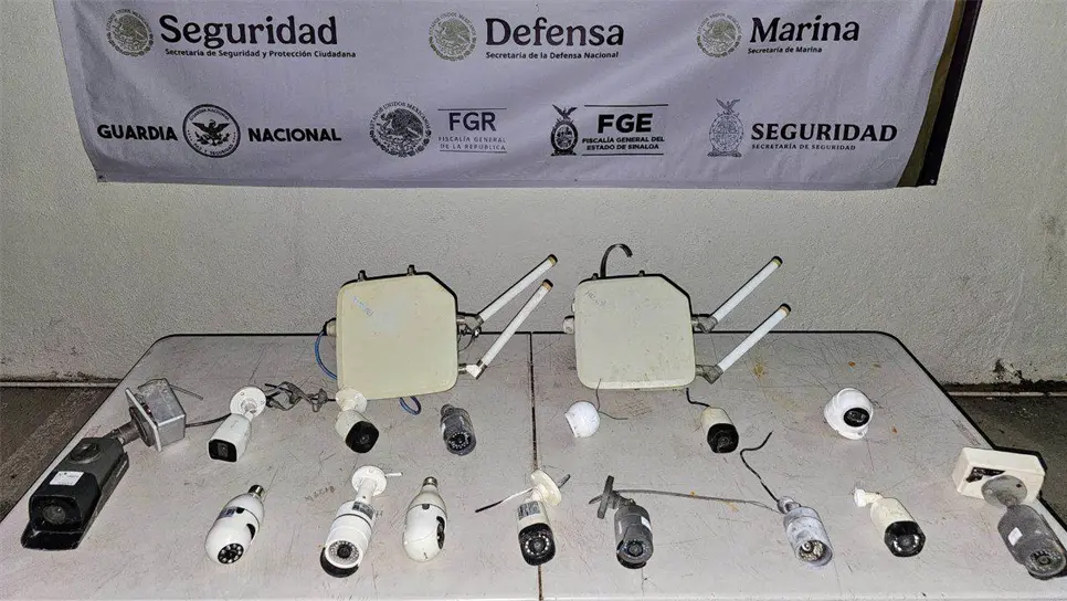 Cabe señalar que el total acumulado luego de estos operativos es de 1,711 cámaras retiradas de estructuras públicas desde que inició este operativo