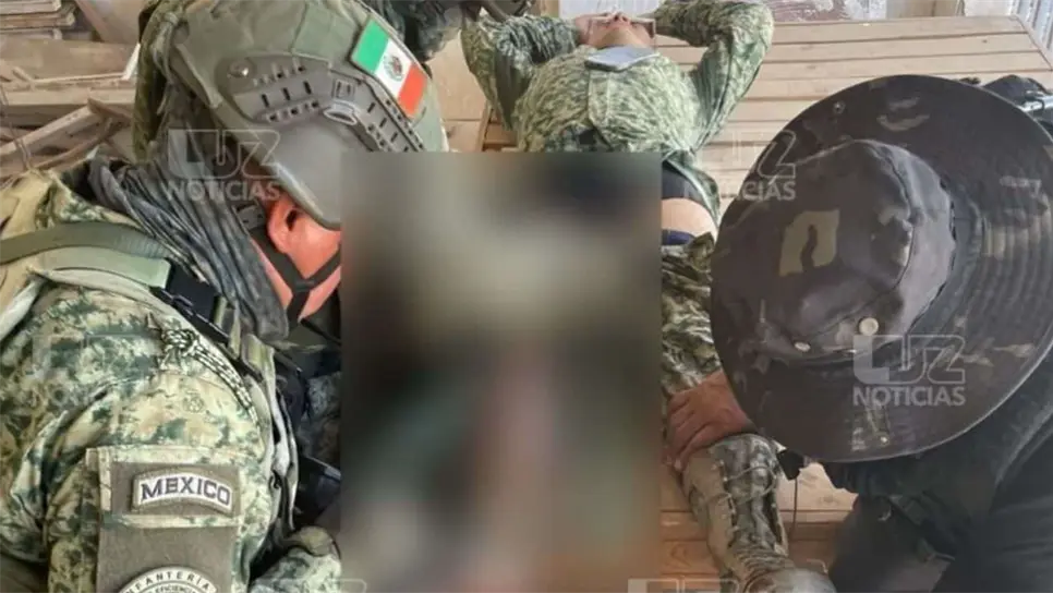 Ambos elementos fueron auxiliados por sus compañeros y trasladados a un hospital donde quedaron internados para su atención médica