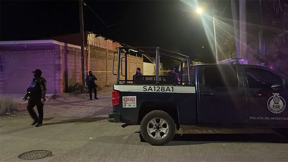 Elementos de la Fiscalía arribaron al lugar para realizar las diligencias. (FOTO: Ángel Beltrán).