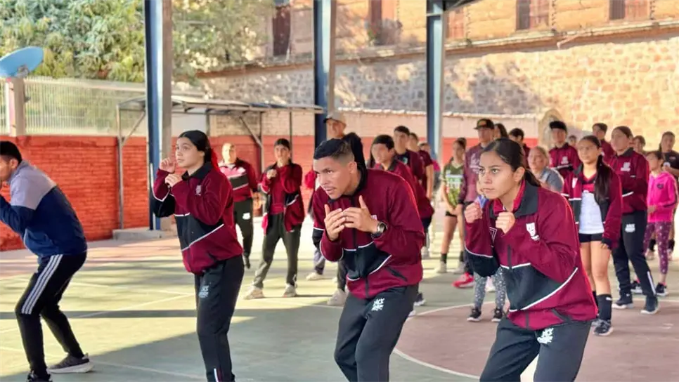 Adultos, niños, niñas y adolescentes, participaron activamente en la jornada deportiva que tiene como principal objetiv fomentar la paz a través del deporte