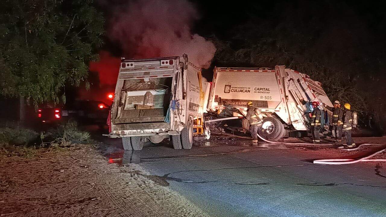 El Presidente Municipal de Culiacán dio a conocer que lograron recuperar 4 unidades, mientras que otra no se pudo rescatar, debido a que los civiles la incendiaron para bloquear la avenida Álvaro Obregón