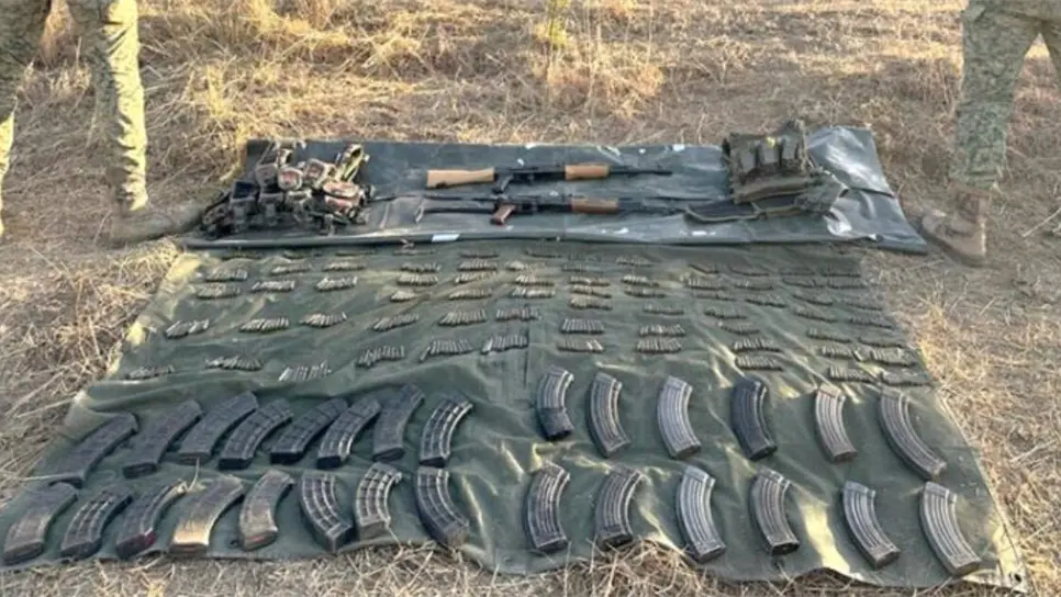 Militares aseguran armas largas, municiones y cargadores en Choix