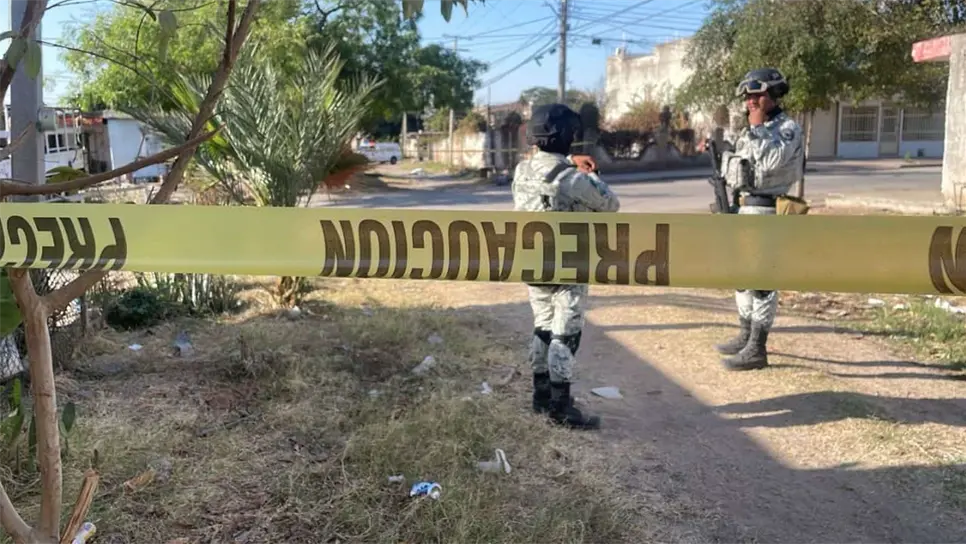 El exfuncionario estaba amarrado de las manos con cinta canela y tenía disparos de arma de fuego en el cuerpo