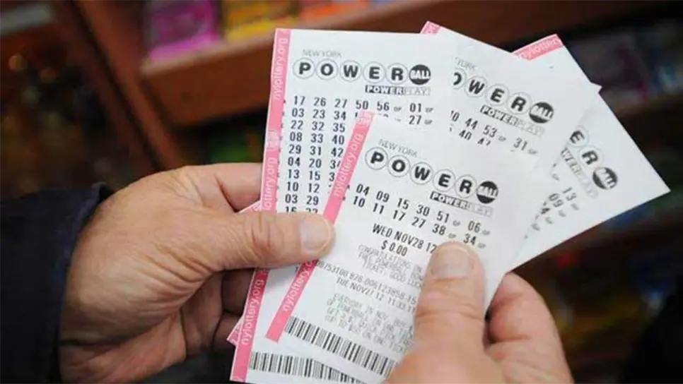 Powerball se ha expandido a nivel internacional y se juega en más de 30 países. El juego y el nombre se cambiaron a Powerball el 19 de abril de 1992; su primer sorteo se realizó el 22 de abril