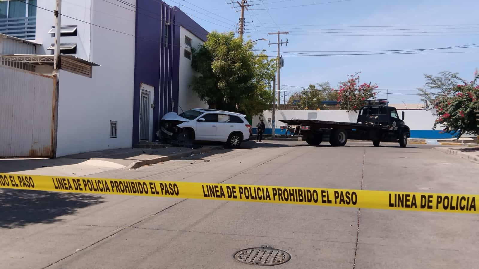 La camioneta terminó destrozada. (FOTO: Cortesía).