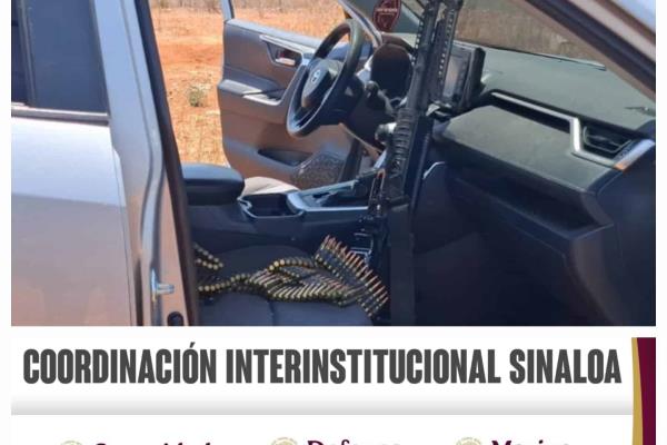 Aseguran camioneta con ametralladora M60 y municiones tras persecución en Los Agaves, Culiacán