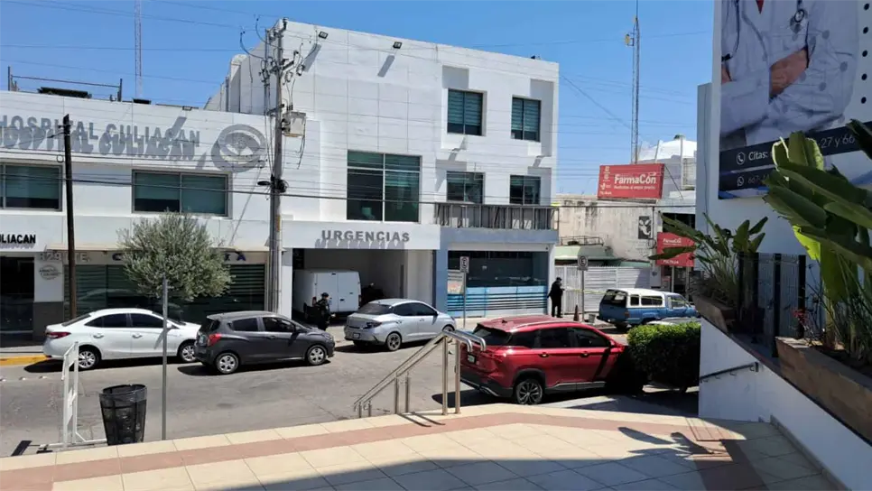 La víctima quedó en el interior del automóvil.