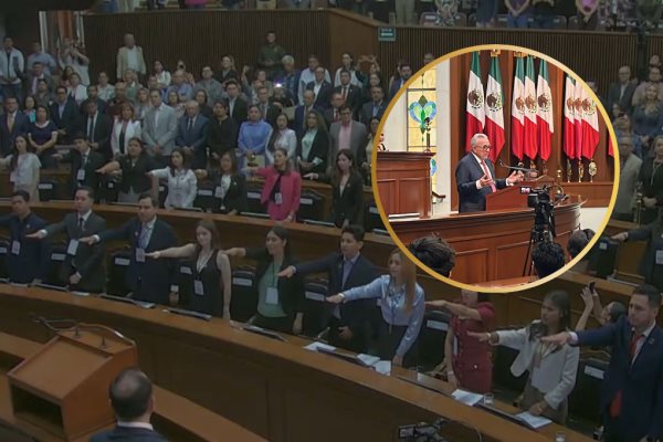Asiste Rocha Moya a la Instalación del Parlamento Juvenil en el Congreso de Sinaloa