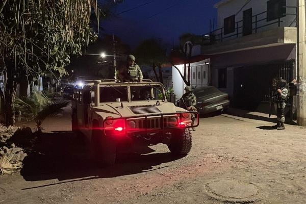 Localizan un vehículo abandonado tras reporte de disparos en la colonia Toledo Corro de Culiacán