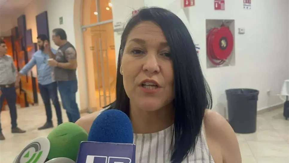 FOTO: Alcaldesa de Choix niega rumores de secuestro y confirma tranquilidad en el municipio