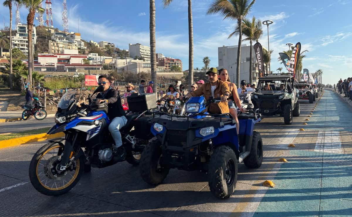 Ruge el Malecón de Mazatlán con el desfile de la Semana Internacional de la Moto 2025