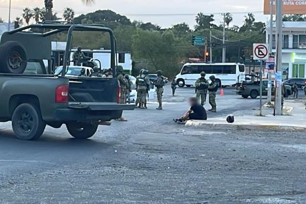 Detienen a tres jóvenes tras persecución en la colonia Lomas del Boulevard, en Culiacán