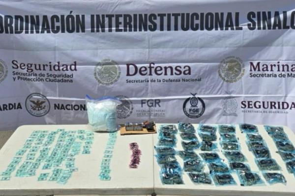 Aseguran arma de fuego y droga en persecución en el sector norte de Culiacán