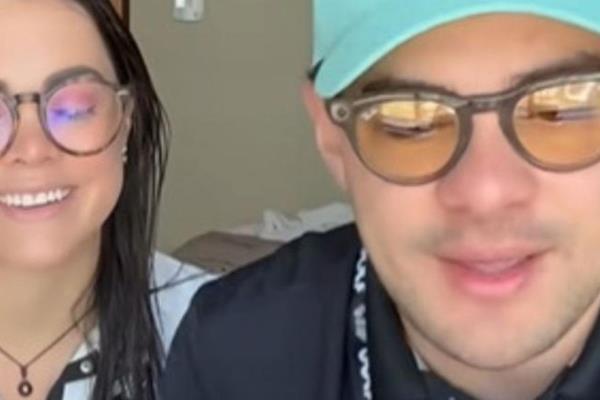 Pareja rompe tradición y prohíbe "Payaso de Rodeo" en su boda | VIDEO