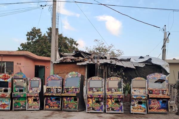 Marinos decomisan 32 maquinitas tragamonedas en Sinaloa