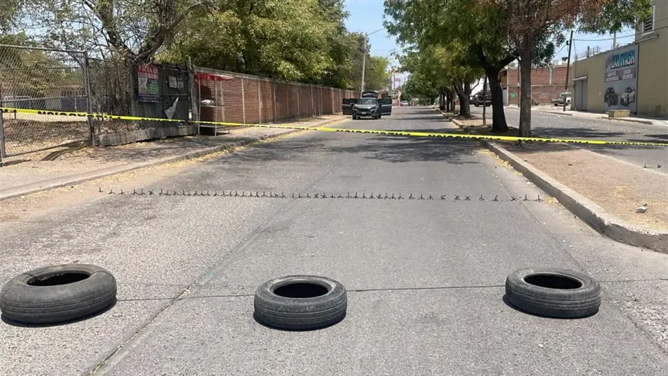 FOTO: Confirma Seguridad Pública retiro de camioneta con explosivos en la colonia Emiliano Zapata, Culiacán