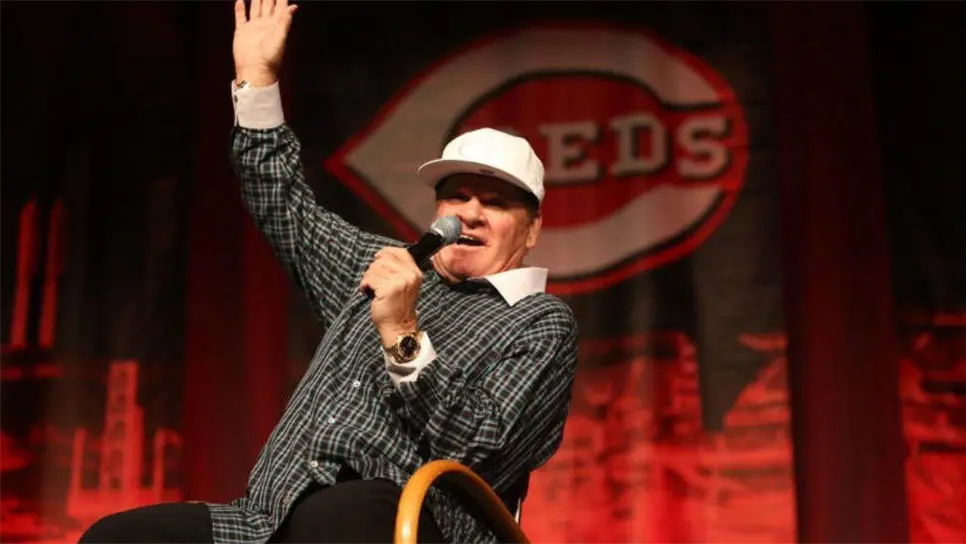 El comisionado tras haberse reunido con el mandatario estadounidense, está viendo la posibilidad de que Pete Rose ingrese al Salón de la Fama, pero dará su decisión final más adelante