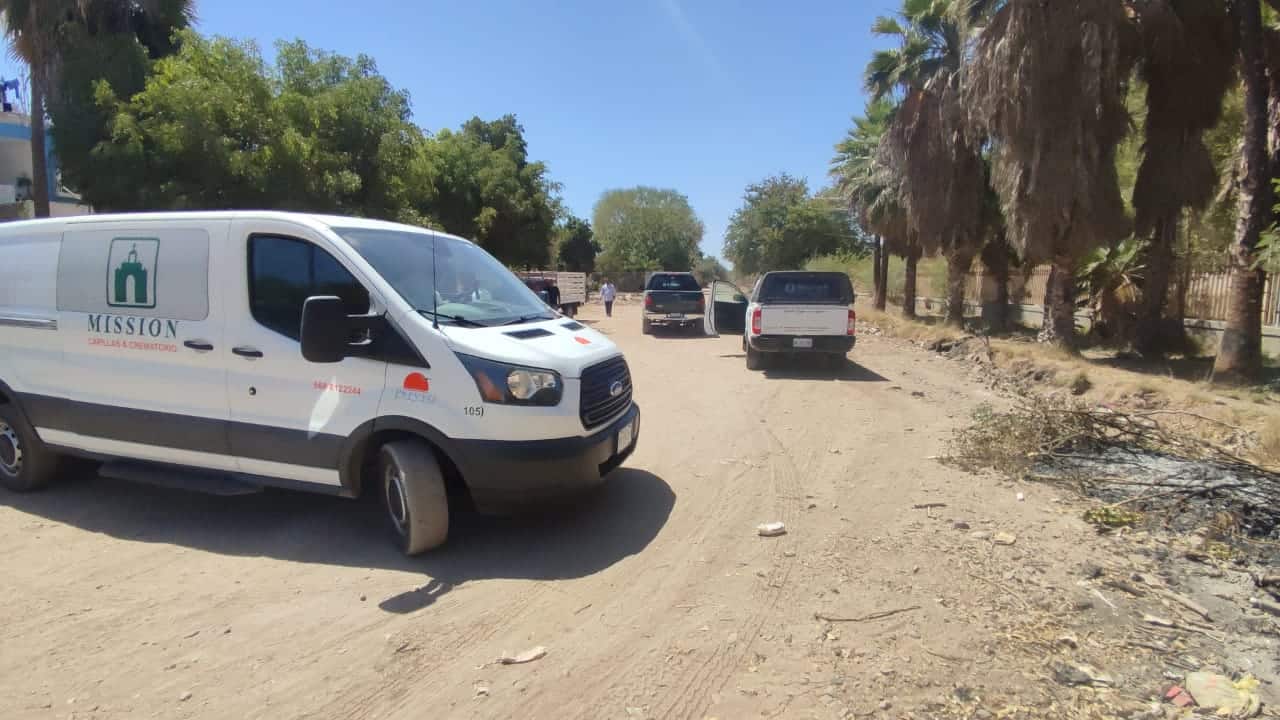 El cuerpo fue localizado cerca de la UAdeO. (FOTO: Osmar Zavala).