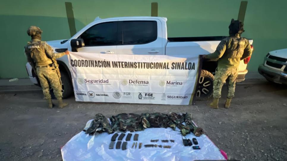 Aseguran vehículos y cargadores en Pueblos Unidos, Culiacán Aseguran vehículos y cargadores en Pueblos Unidos, Culiacán