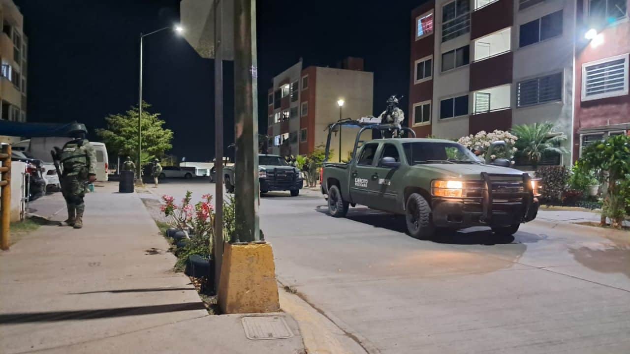 Después de las diligencia los militares y agentes del Estado continuaron con los recorridos de vigilancia