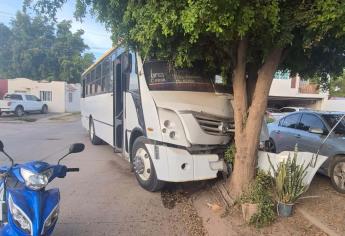 Muere conductor de camión urbano tras sufrir un infarto en Guasave
