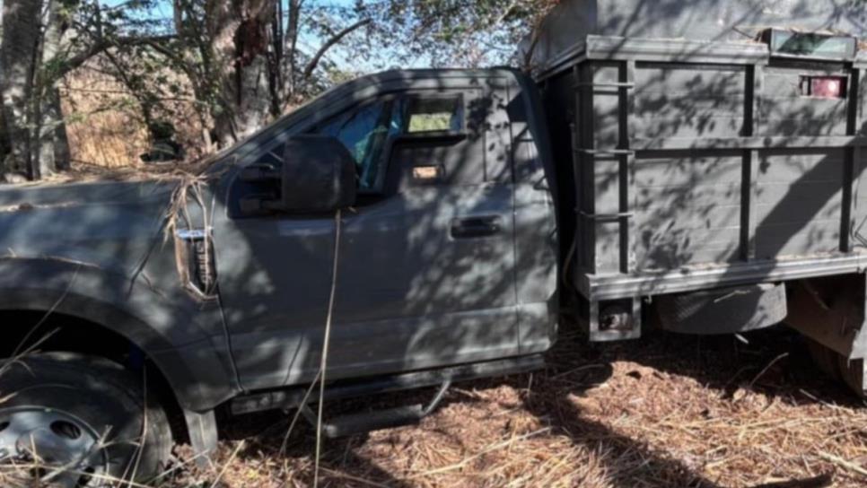 Aseguran vehículo blindado, armas largas y más de 500 cartuchos en operativo en Mazatlán Aseguran vehículo blindado, armas largas y más de 500 cartuchos en operativo en Mazatlán