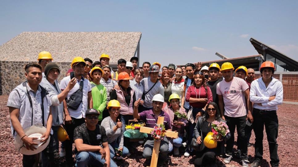 Claudia Sheinbaum realiza gira en el Estado de México para supervisar e inaugurar obras de movilidad y suministro de agua Claudia Sheinbaum realiza gira en el Estado de México para supervisar e inaugurar obras de movilidad y suministro de agua