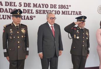 Rocha Moya conmemora el 163 aniversario de la Batalla de Puebla en cuartel militar de Culiacán