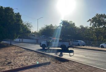 Cuelgan un cuerpo sin vida y con mensaje debajo de puente del Malecón Nuevo en Culiacán