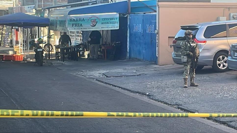 Asesinan a una persona en una marisquería en la colonia Miguel Hidalgo de Culiacán Asesinan a una persona en una marisquería en la colonia Miguel Hidalgo de Culiacán