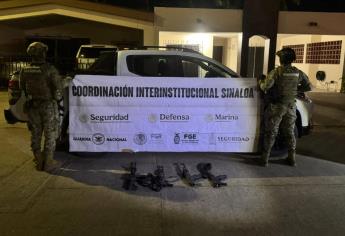 Grupo Interinstitucional asegura camioneta, armamento y municiones en Ahome